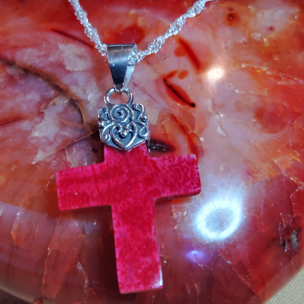 NATURAL RICH RED, CORAL STERLING CROSS PENDANT NECKLACE.W/18-IN STERLING CHAIN